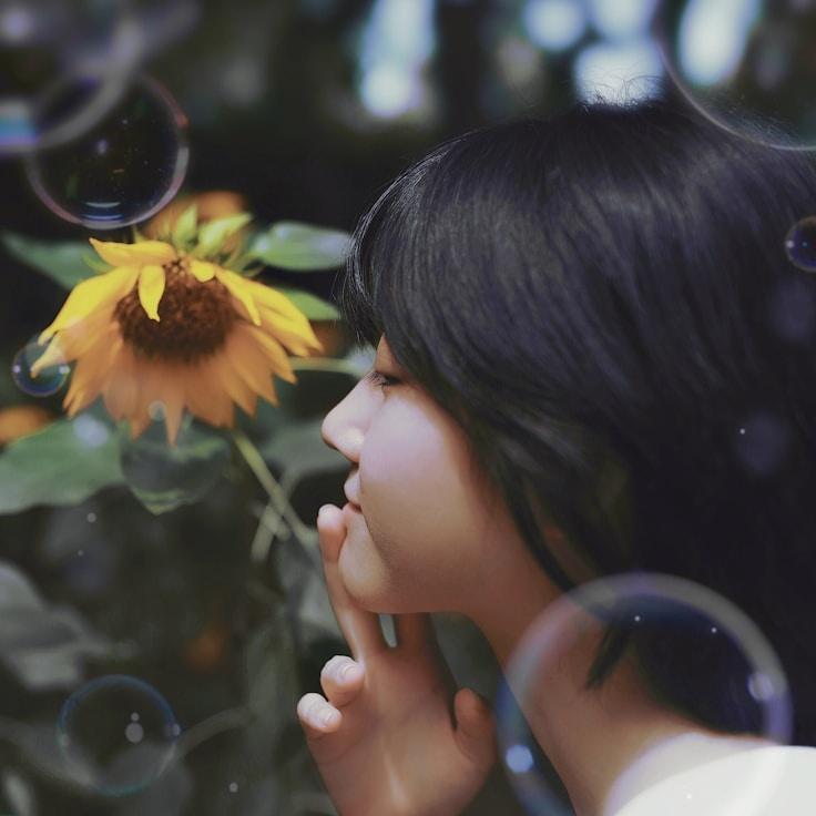 Alex Carter, Lead Design Curator at Innovative Growth Network, reviewing corporate floral arrangements